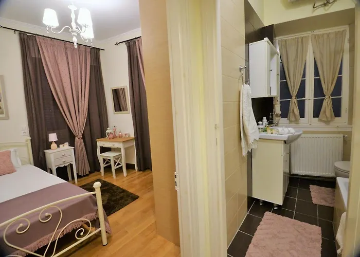 Old Harbour Apartament *